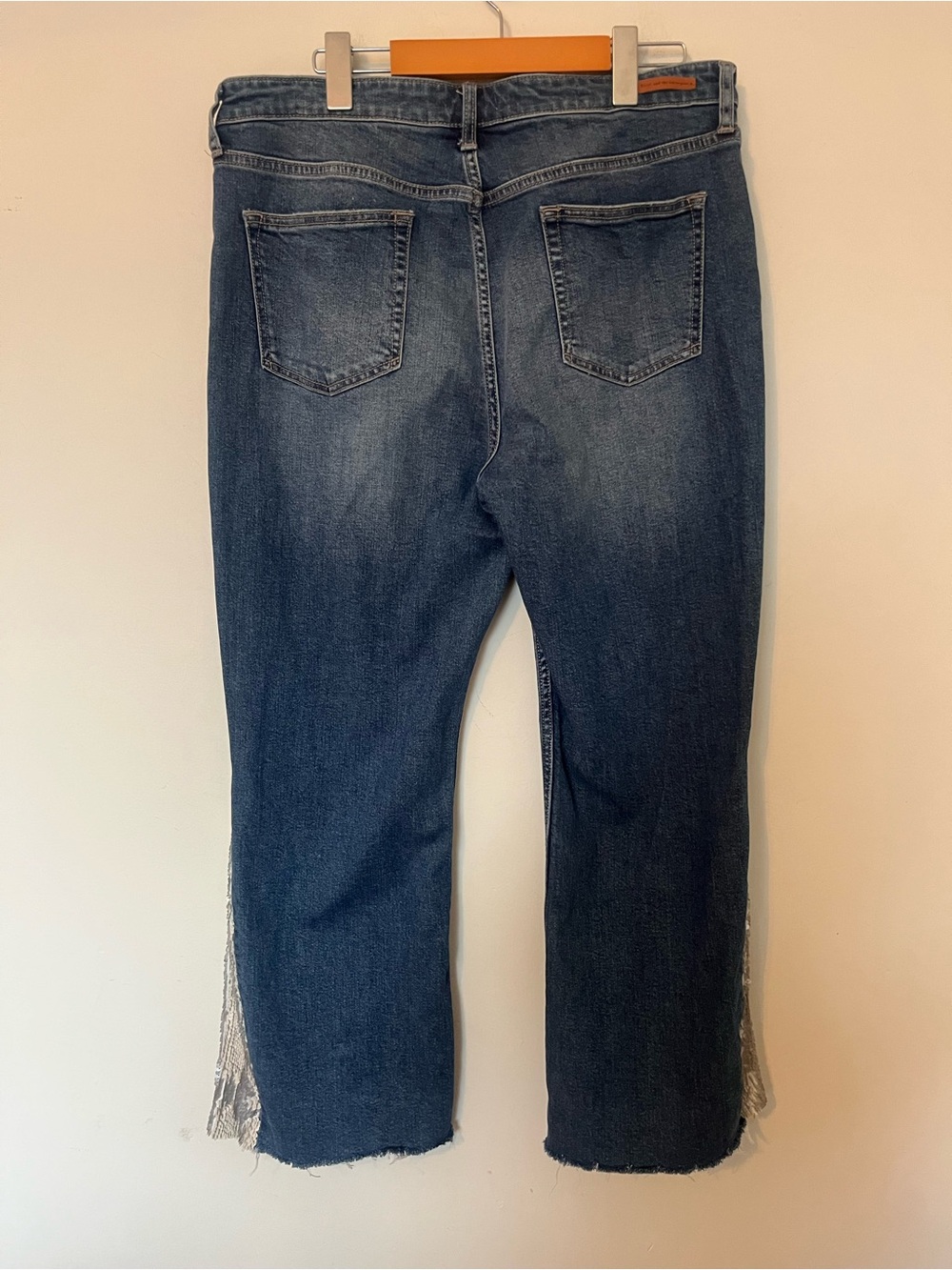 Pilcro Anthropologie High-Rise Sequined Flare Jeans Size 32 Denim - Picture 11 of 14